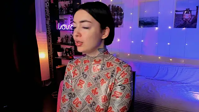 Snapshot of Magic_Allie chatting on 09/13/25, 05:51 Magic Allie online show from 09/13/25, 05:51