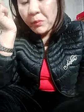 Snapshot of Rose_DiDi chatting on 02/14/25, 12:03 Rose DiDi online show from 02/14/25, 12:03