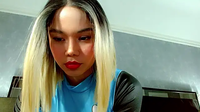 Snapshot of JasmineMoore chatting on 02/07/25, 10:20 JasmineMoore online show from 02/07/25, 10:20