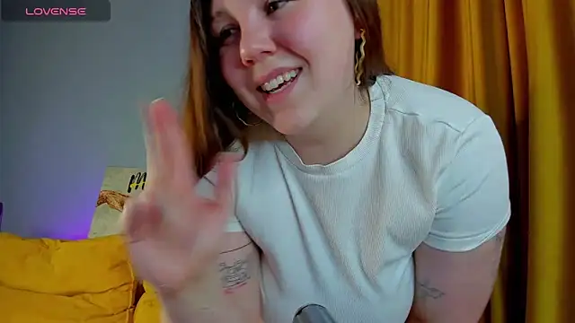 Ruth Oliver online show from 01/18/25, 01:08