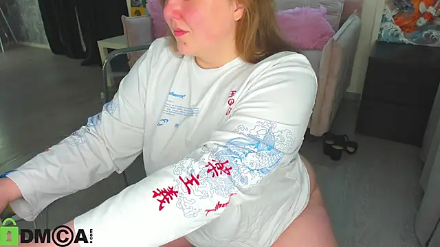 Ruth Oliver online show from 04/11/26, 01:10