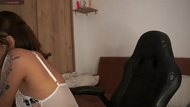 MissKorah online show from 12/18/24, 07:41