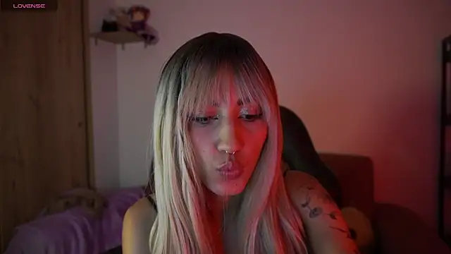 MissKorah online show from 12/26/24, 12:36