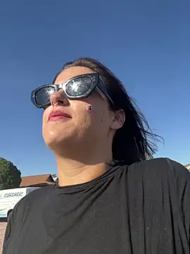 SafeinouterSpace online show from 11/02/25, 04:42