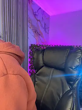 Ady 18 online show from 03/21/26, 06:44