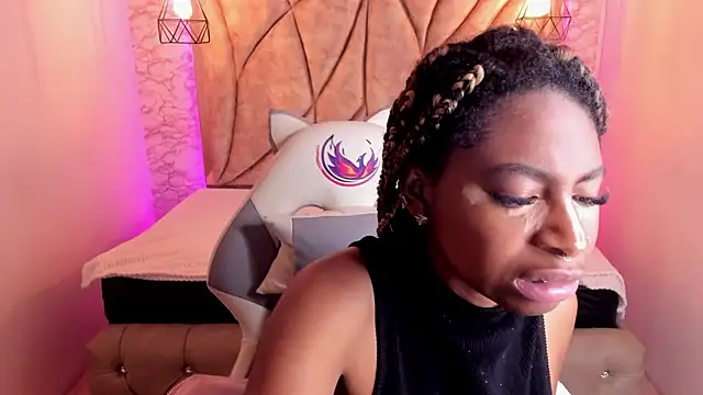 Queen perla  online show from 01/24/25, 12:10