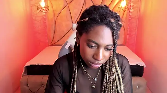 Queen perla  online show from 02/21/25, 03:54