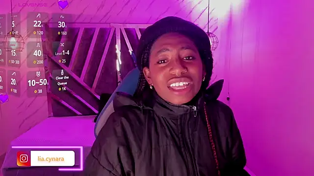 Queen perla  online show from 10/02/25, 11:39