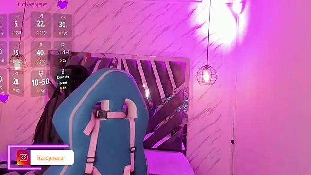 Queen perla  online show from 10/07/25, 12:24