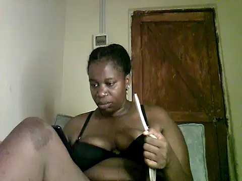 Sexy valentine001 online show from 10/21/25, 09:04