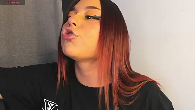 Snapshot of samantha-black chatting on 07/09/26, 11:53 samantha-black online show from 07/09/26, 11:53
