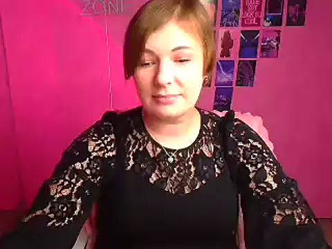 Snapshot of Lissmilf chatting on 10/19/25, 11:55 Lissmilf online show from 10/19/25, 11:55