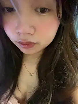 Hotellinh12 online show from 11/10/25, 04:17