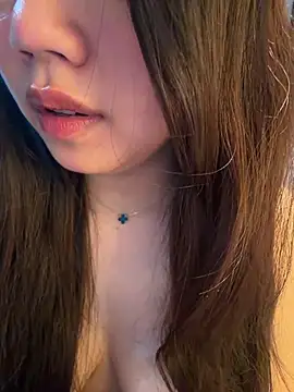 Hotellinh12 online show from 05/11/26, 02:45