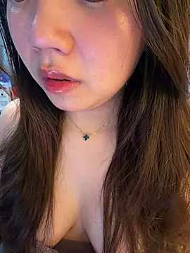 Hotellinh12 online show from 05/12/26, 04:15