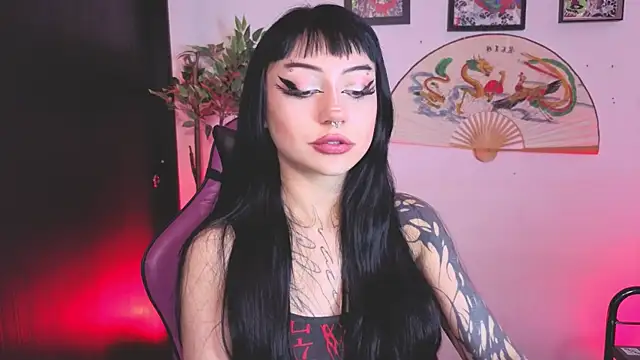Snapshot of catipetite chatting on 07/11/26, 12:30 catipetite online show from 07/11/26, 12:30