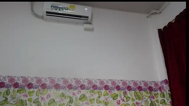 Snapshot of Watagatapitusberry1 chatting on 01/15/25, 03:43 Watagatapitusberry1 online show from 01/15/25, 03:43