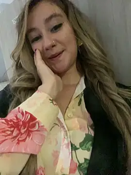 Snapshot of MaryDeniro chatting on 01/28/25, 10:34 MaryDeniro online show from 01/28/25, 10:34
