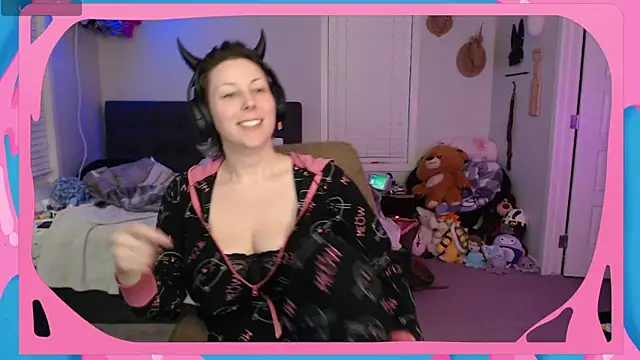 CirqueNoirBlu online show from 10/29/25, 03:20