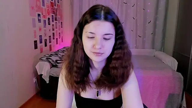 Vanessa Verona online show from 02/18/25, 08:36