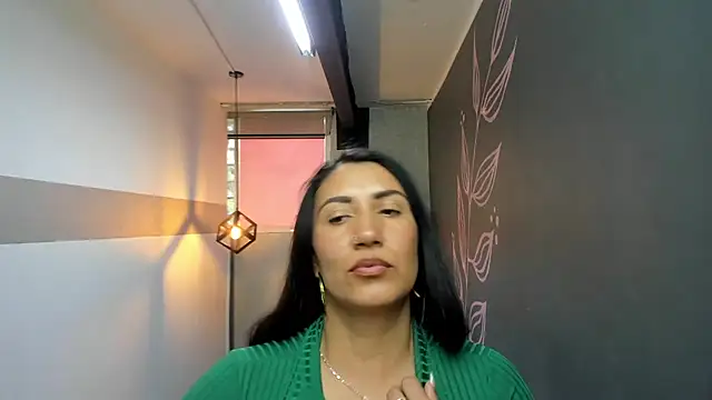 GiaFox  online show from 02/26/25, 06:32