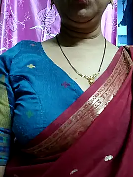 Snapshot of Rosy-B chatting on 01/23/25, 06:56 Rosy-B online show from 01/23/25, 06:56