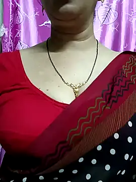 Snapshot of Rosy-B chatting on 02/01/25, 06:08 Rosy-B online show from 02/01/25, 06:08