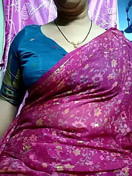 Snapshot of Rosy-B chatting on 02/05/25, 06:15 Rosy-B online show from 02/05/25, 06:15