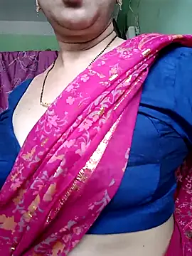 Snapshot of Rosy-B chatting on 03/17/25, 05:23 Rosy-B online show from 03/17/25, 05:23