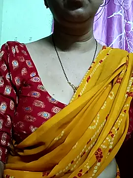 Snapshot of Rosy-B chatting on 09/09/25, 09:25 Rosy-B online show from 09/09/25, 09:25