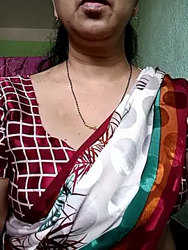 Snapshot of Rosy-B chatting on 09/12/25, 09:20 Rosy-B online show from 09/12/25, 09:20