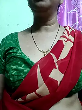 Snapshot of Rosy-B chatting on 09/24/25, 09:40 Rosy-B online show from 09/24/25, 09:40