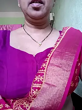 Snapshot of Rosy-B chatting on 09/25/25, 09:46 Rosy-B online show from 09/25/25, 09:46