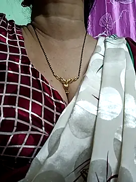 Snapshot of Rosy-B chatting on 09/25/25, 09:51 Rosy-B online show from 09/25/25, 09:51