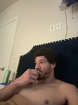 Snapshot of Clearlytothepoint420 chatting on 12/17/24, 04:11 Clearlytothepoint420 online show from 12/17/24, 04:11