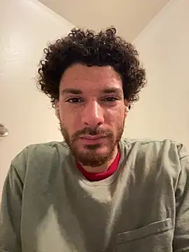 Snapshot of Clearlytothepoint420 chatting on 12/21/24, 09:58 Clearlytothepoint420 online show from 12/21/24, 09:58