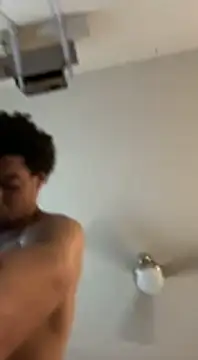 Snapshot of Clearlytothepoint420 chatting on 01/01/25, 08:15 Clearlytothepoint420 online show from 01/01/25, 08:15