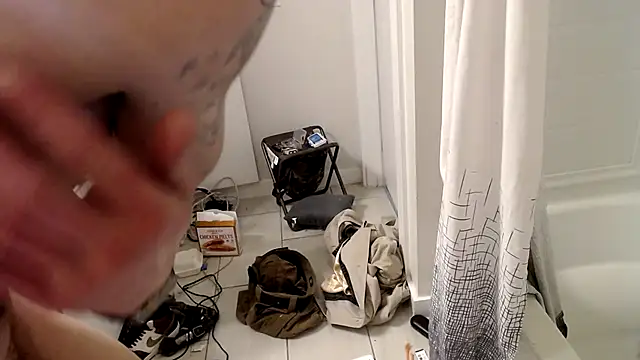 Snapshot of Clearlytothepoint420 chatting on 01/22/25, 03:18 Clearlytothepoint420 online show from 01/22/25, 03:18