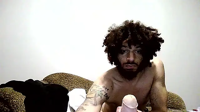 Snapshot of Clearlytothepoint420 chatting on 01/11/26, 12:43 Clearlytothepoint420 online show from 01/11/26, 12:43