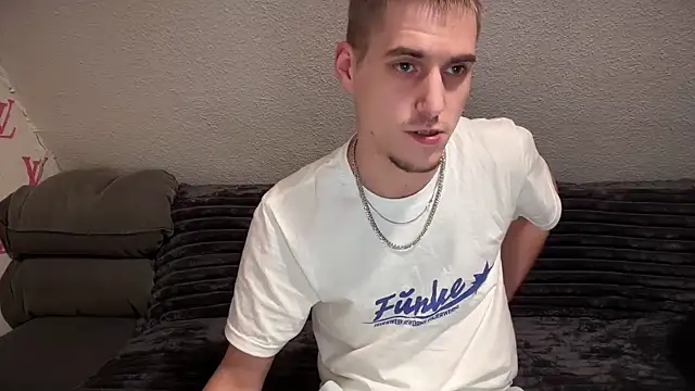 Cookieboy88 online show from 12/18/24, 09:40