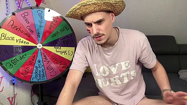 Snapshot of Cookieboy88 chatting on 11/07/25, 05:35 Cookieboy88 online show from 11/07/25, 05:35