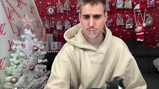 Snapshot of Cookieboy88 chatting on 12/02/25, 04:46 Cookieboy88 online show from 12/02/25, 04:46