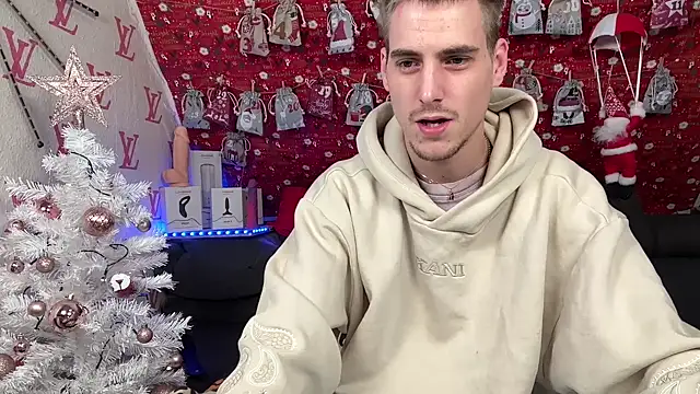 Snapshot of Cookieboy88 chatting on 12/03/25, 02:04 Cookieboy88 online show from 12/03/25, 02:04