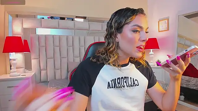 mariiahneedles online show from 02/04/25, 08:17