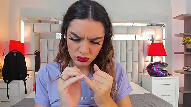 mariiahneedles online show from 11/11/25, 11:05