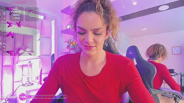 Snapshot of mariiahneedles chatting on 05/19/26, 10:05 mariiahneedles online show from 05/19/26, 10:05