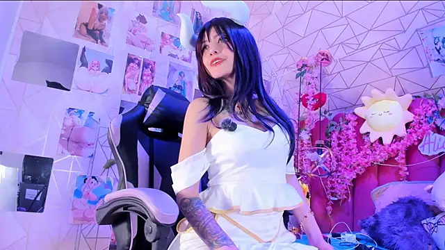 Alicebenett online show from 03/09/26, 10:47