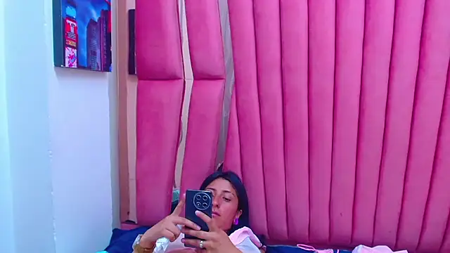 Cameron cutte online show from 02/08/25, 06:12