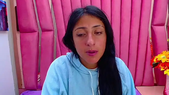 Cameron cutte online show from 02/12/25, 02:45