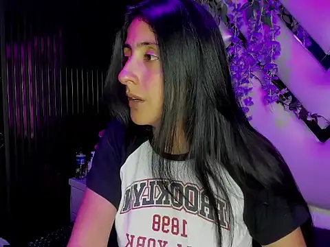 Cameron cutte online show from 12/21/25, 03:24